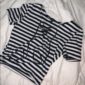 Cropped stripped tee